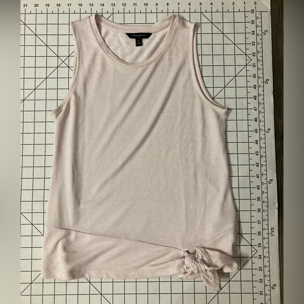 Banana‎ Republic Women’s Small Sleeveless Blouse